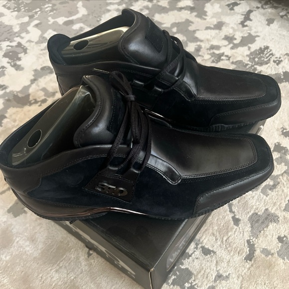 Classic collectible 310 motoring men’s shoes